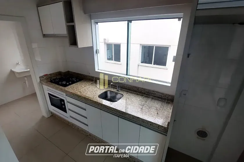 Apartamento para alugar - 70m&sup2; - meia praia