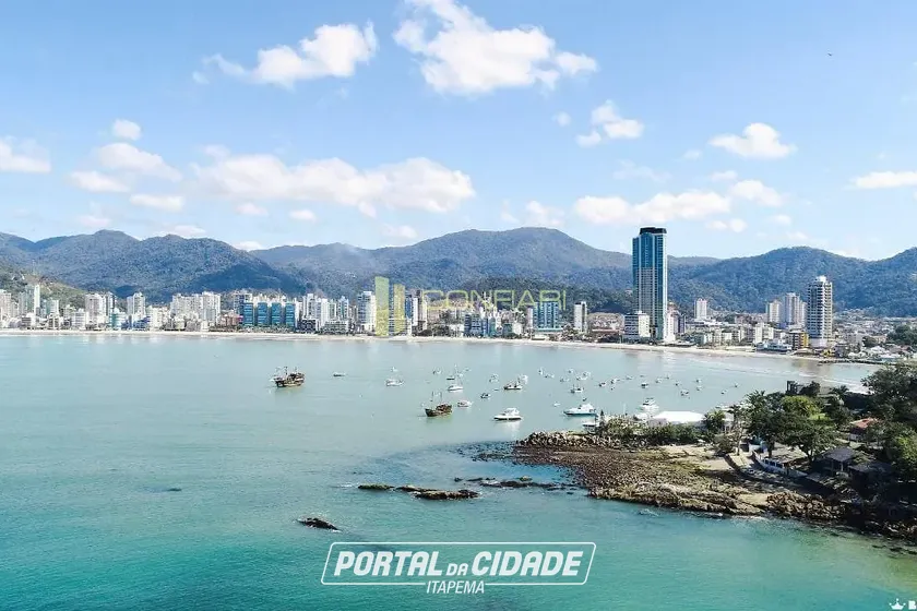 Apartamento &agrave; venda - 165m&sup2; - Centro