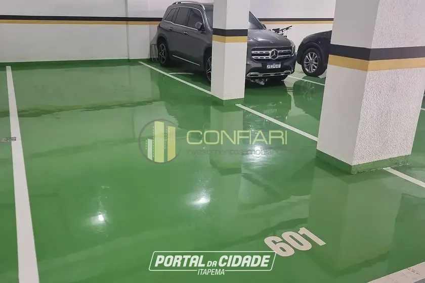 Apartamento &agrave; venda - 162m&sup2; - meia praia
