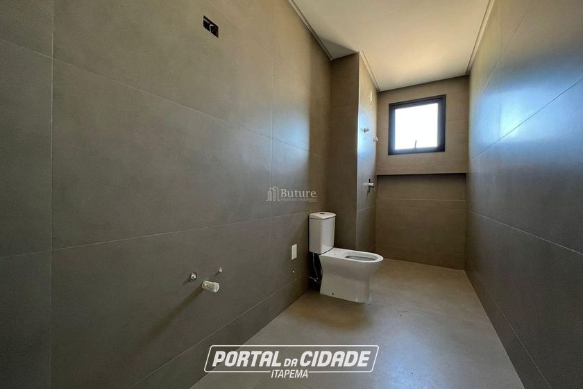 Apartamento &agrave; venda - 200m&sup2; - Meia Praia
