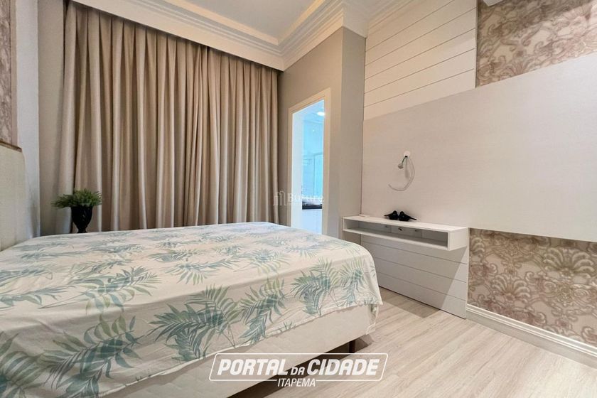 Apartamento &agrave; venda - 168m&sup2; - Meia Praia
