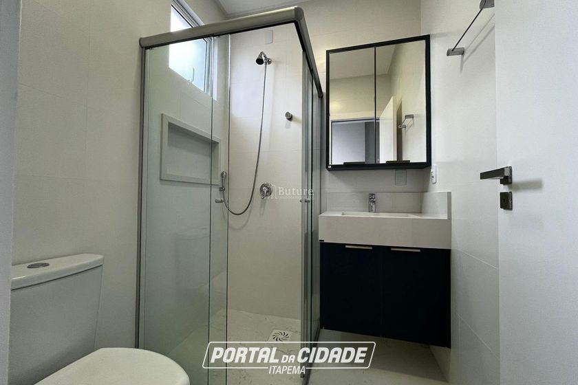 Apartamento &agrave; venda - 161m&sup2; - Meia Praia