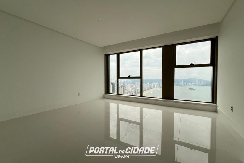Apartamento &agrave; venda - 530m&sup2; - Barra Sul