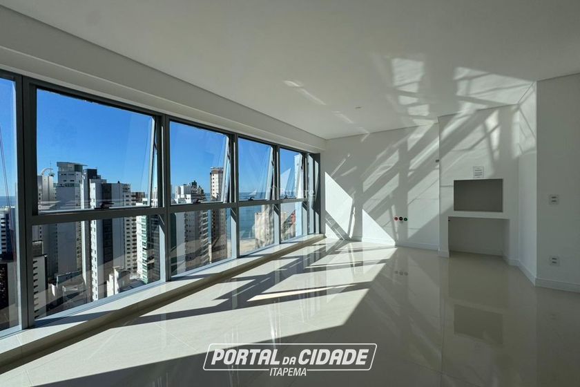 Apartamento &agrave; venda - 171m&sup2; - Centro