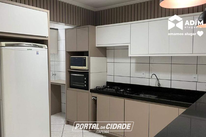 Apartamento para alugar - 140m&sup2; - Meia Praia