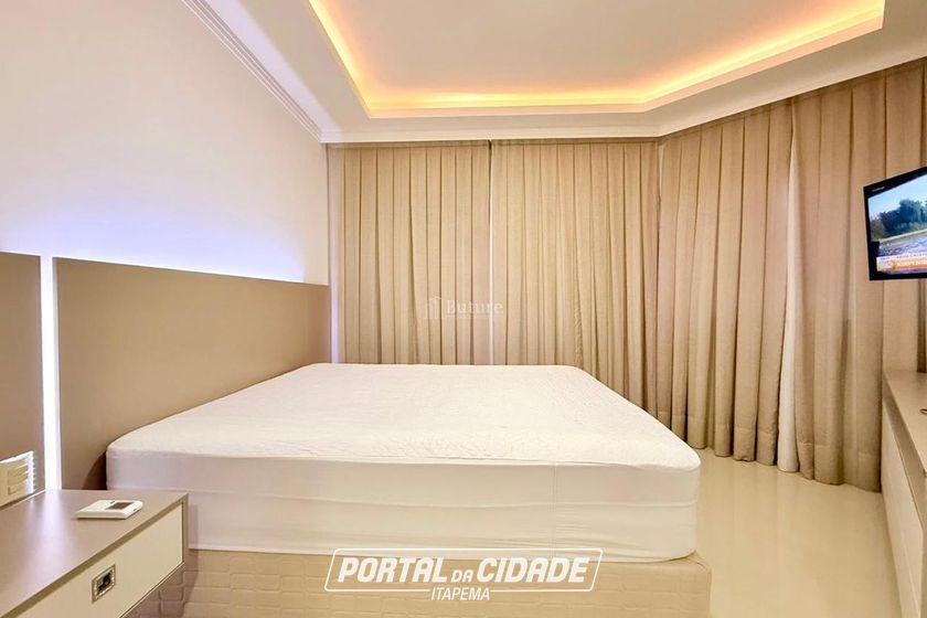 Apartamento &agrave; venda - 202m&sup2; - Meia Praia