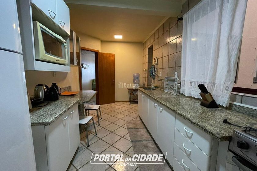 Apartamento &agrave; venda - 80m&sup2; - Meia Praia