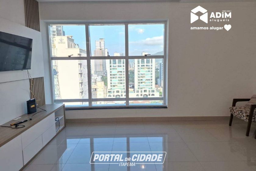 Apartamento para alugar - 135m&sup2; - Meia Praia