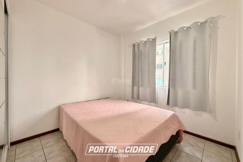 Apartamento &agrave; venda - 77m&sup2; - Meia Praia