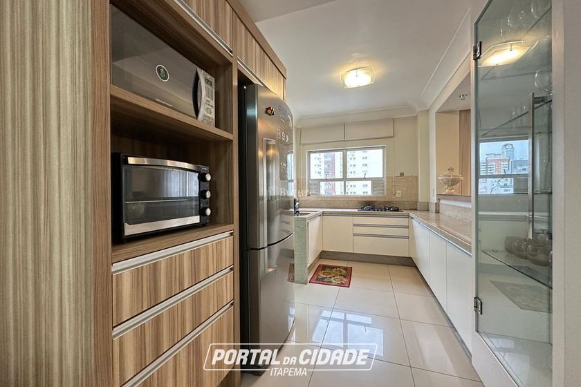 Apartamento &agrave; venda - 120m&sup2; - Centro