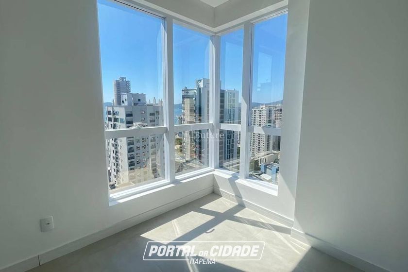 Apartamento &agrave; venda - Meia Praia