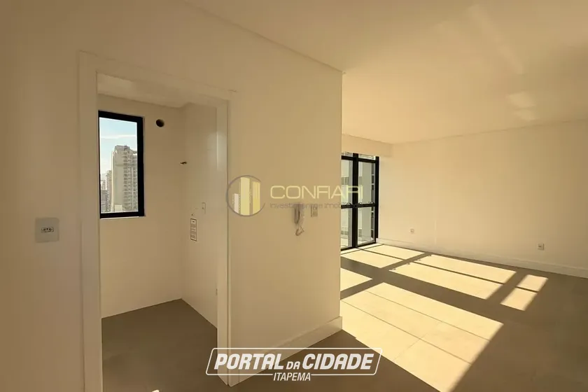 Apartamento &agrave; venda - 103m&sup2; - Meia Praia