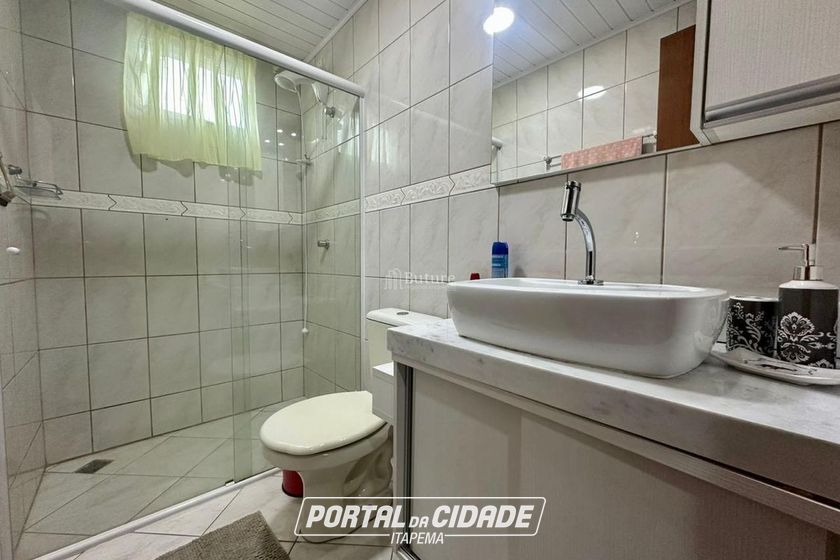 Apartamento &agrave; venda - 107m&sup2; - Meia Praia