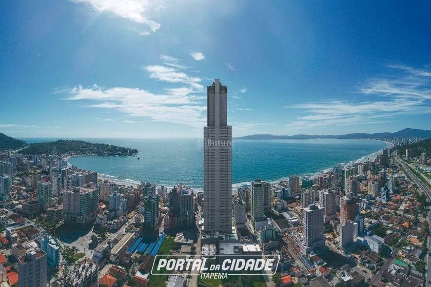 Apartamento &agrave; venda - 245m&sup2; - Centro