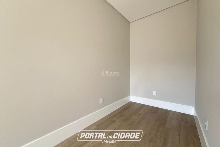 Apartamento &agrave; venda - 135m&sup2; - Centro