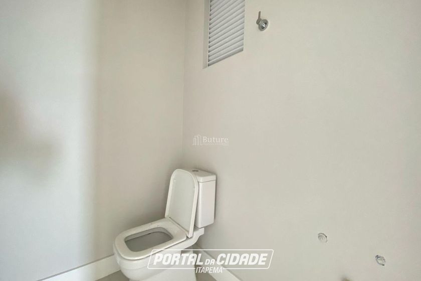 Apartamento &agrave; venda - 157m&sup2; - Meia Praia