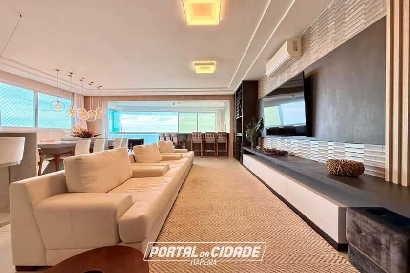 Apartamento &agrave; venda - 200m&sup2; - Meia Praia