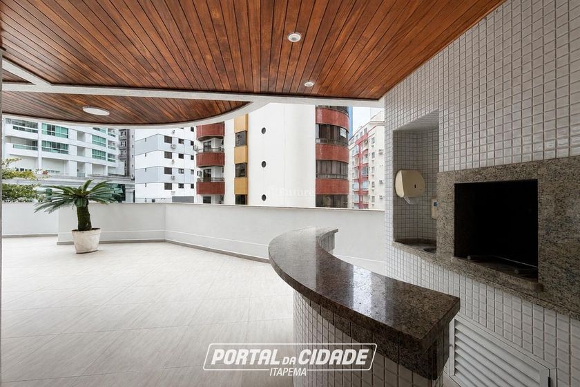 Apartamento &agrave; venda - 126m&sup2; - Centro