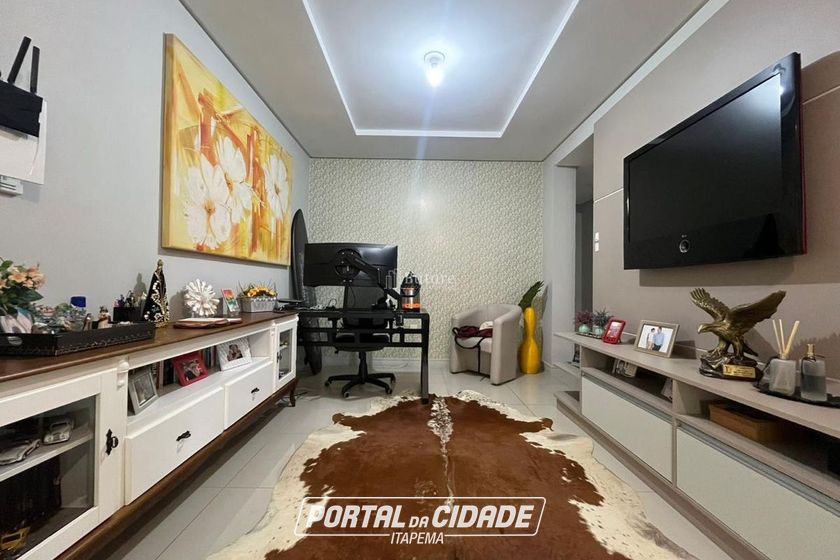 Apartamento &agrave; venda - 156m&sup2; - Meia Praia
