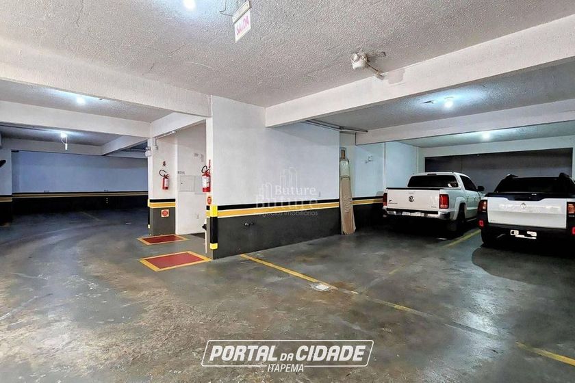 Apartamento &agrave; venda - Meia Praia