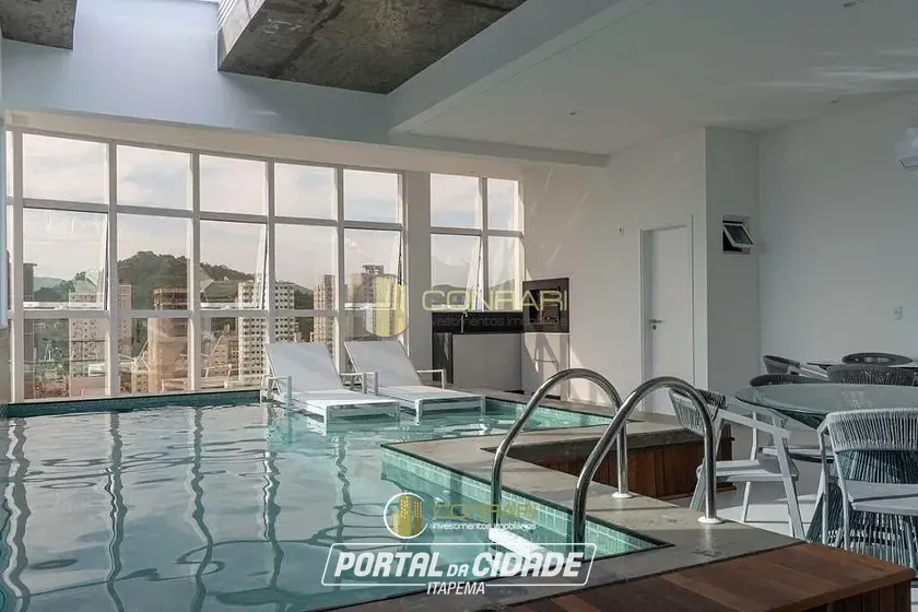 Apartamento &agrave; venda - 271m&sup2; - Meia Praia