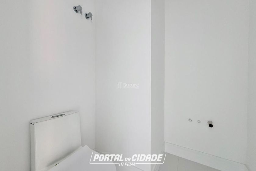 Apartamento &agrave; venda - 206m&sup2; - Meia Praia