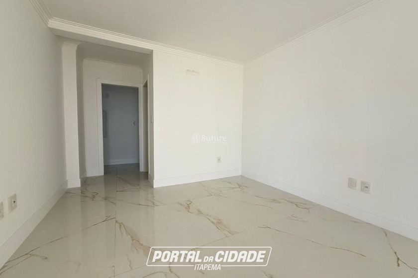 Apartamento &agrave; venda - 163m&sup2; - Meia Praia