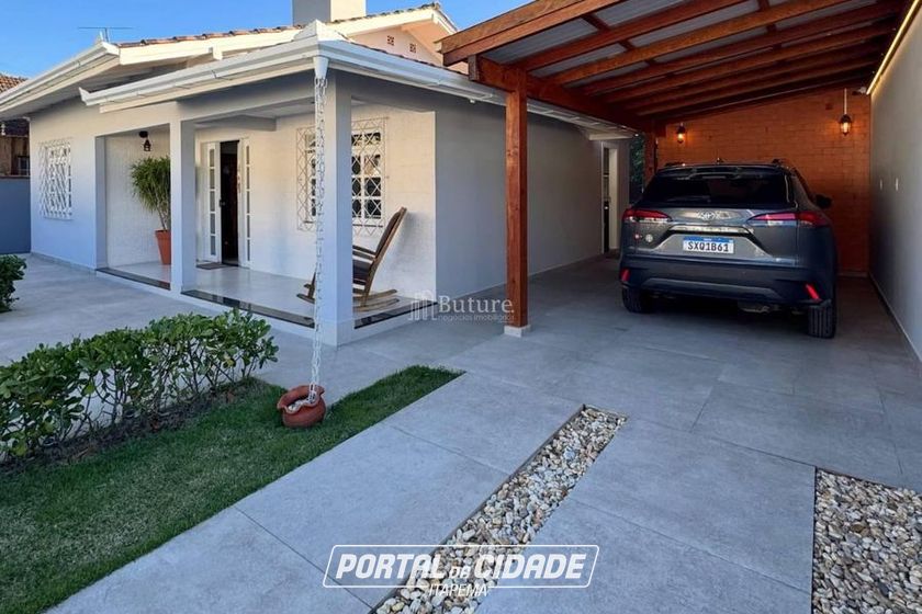 Casa &agrave; venda - 300m&sup2; - Cedro