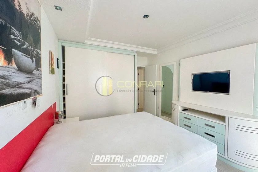 Apartamento &agrave; venda - 117m&sup2; - Meia Praia