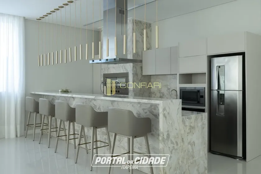 Apartamento &agrave; venda - 148m&sup2; - Meia Praia