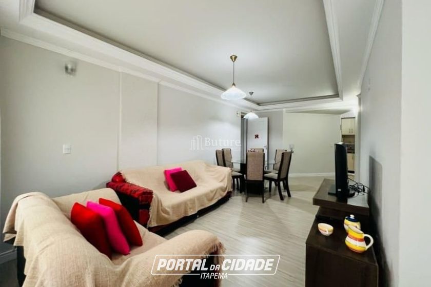 Apartamento &agrave; venda - 110m&sup2; - Meia Praia