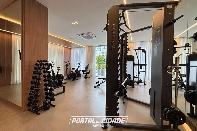 Apartamento &agrave; venda - 159m&sup2; - Meia Praia