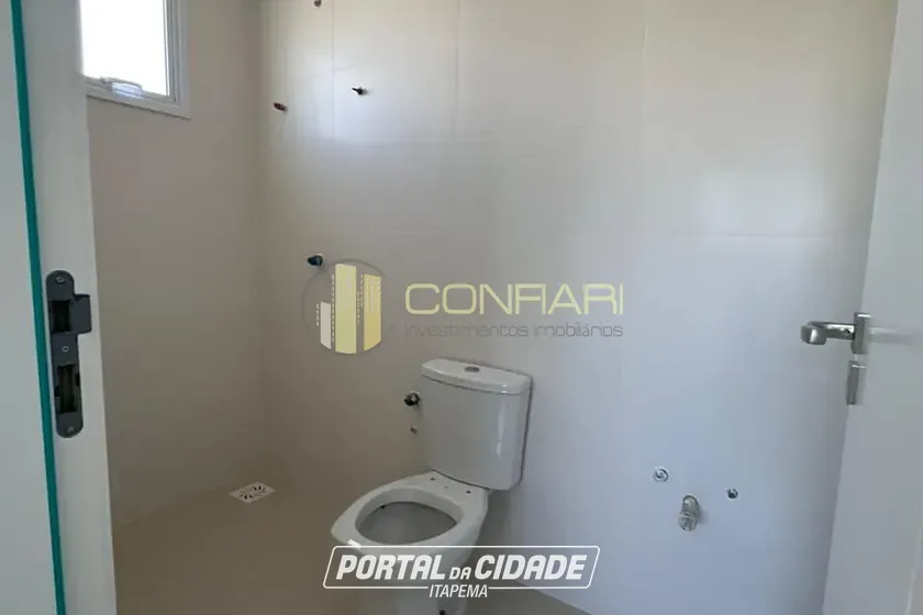 Apartamento &agrave; venda - 116m&sup2; - Meia Praia