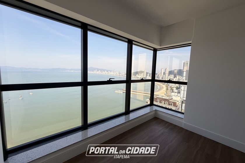 Apartamento &agrave; venda - 178m&sup2; - Centro