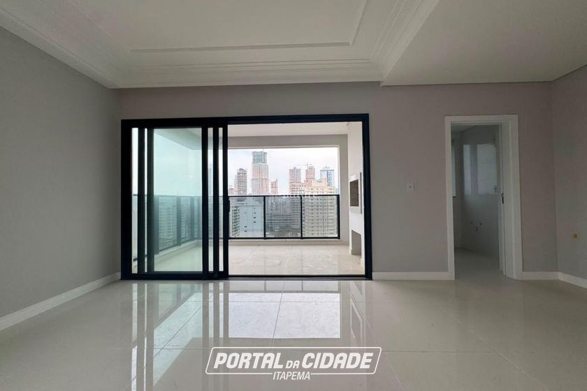 Apartamento &agrave; venda - 93m&sup2; - Centro