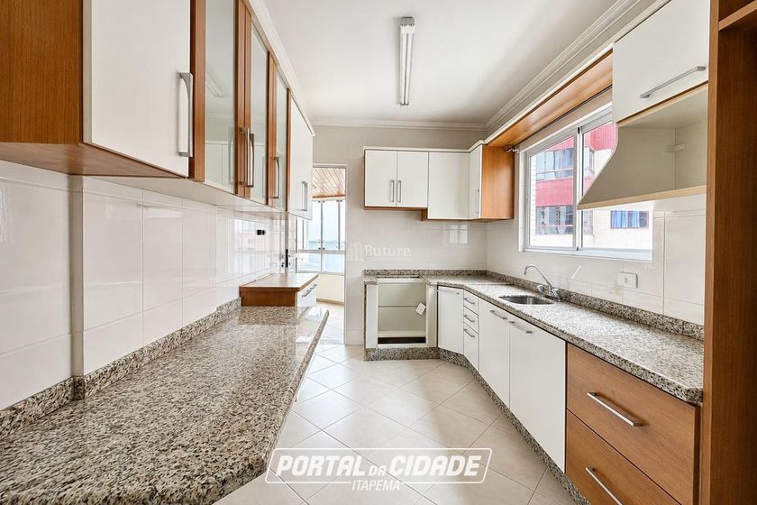Apartamento &agrave; venda - 126m&sup2; - Centro