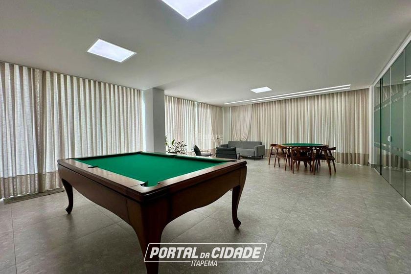 Apartamento &agrave; venda - 190m&sup2; - Meia Praia