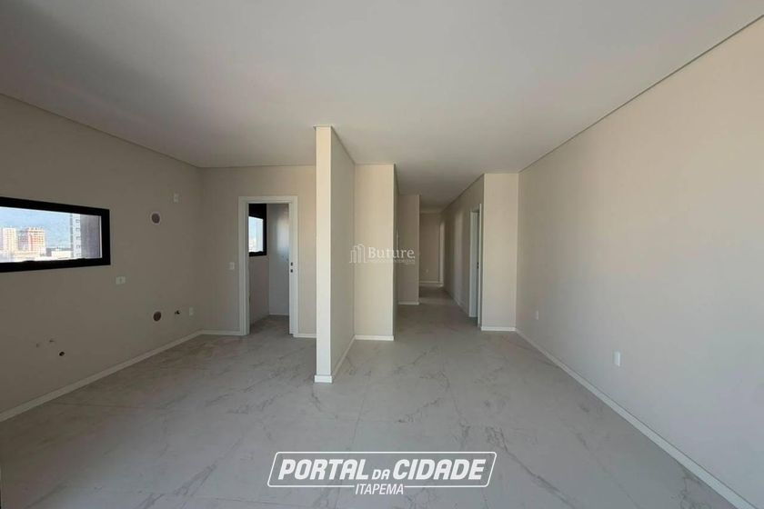Apartamento &agrave; venda - Meia Praia