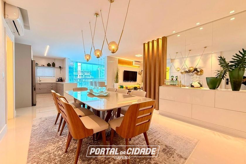 Apartamento &agrave; venda - 160m&sup2; - Meia Praia