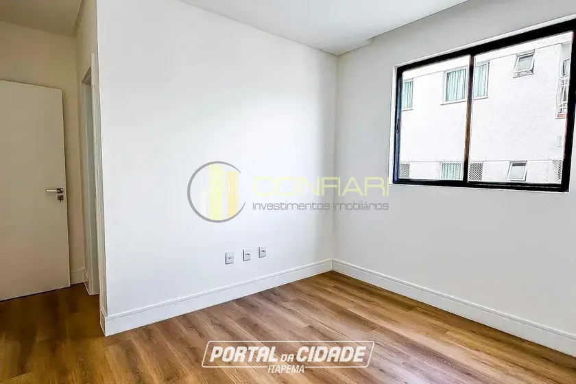 Apartamento &agrave; venda - 115m&sup2; - meia praia