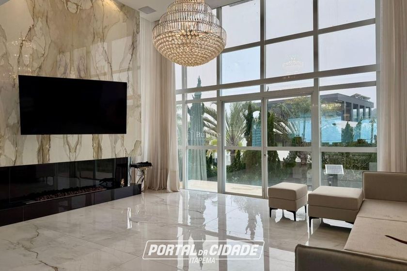 Casa &agrave; venda - 1200m&sup2; - Praia Brava
