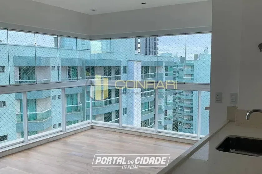 Apartamento para alugar - 182m&sup2; - Meia Praia