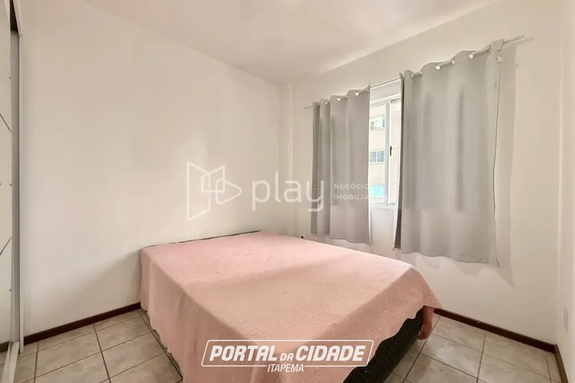 Apartamento &agrave; venda - 77m&sup2; - Meia Praia
