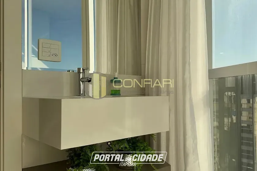 Apartamento &agrave; venda - 229m&sup2; - meia praia