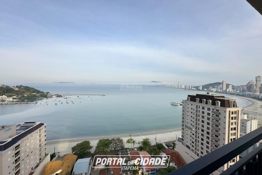 Apartamento &agrave; venda - 190m&sup2; - Centro