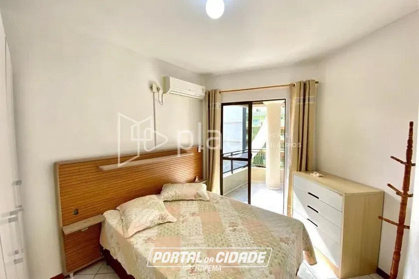 Apartamento &agrave; venda - 104m&sup2; - Meia Praia