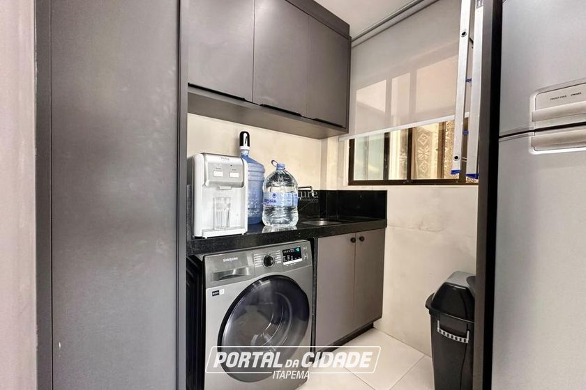 Apartamento &agrave; venda - 85m&sup2; - Meia Praia