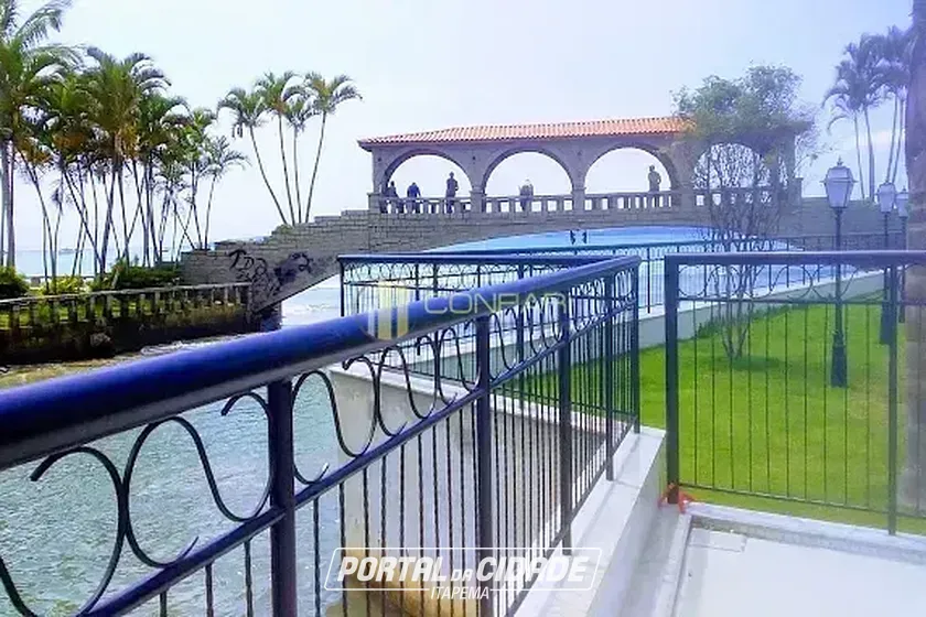 Apartamento &agrave; venda - 185m&sup2; - Centro