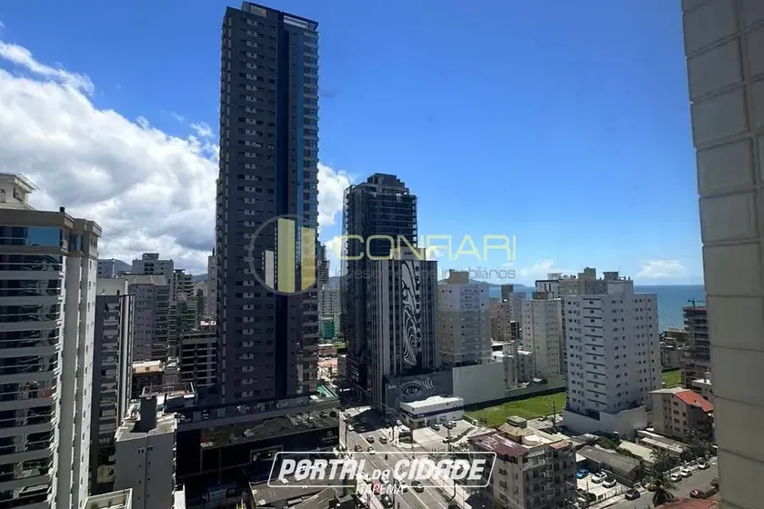 Apartamento &agrave; venda - 116m&sup2; - Meia Praia