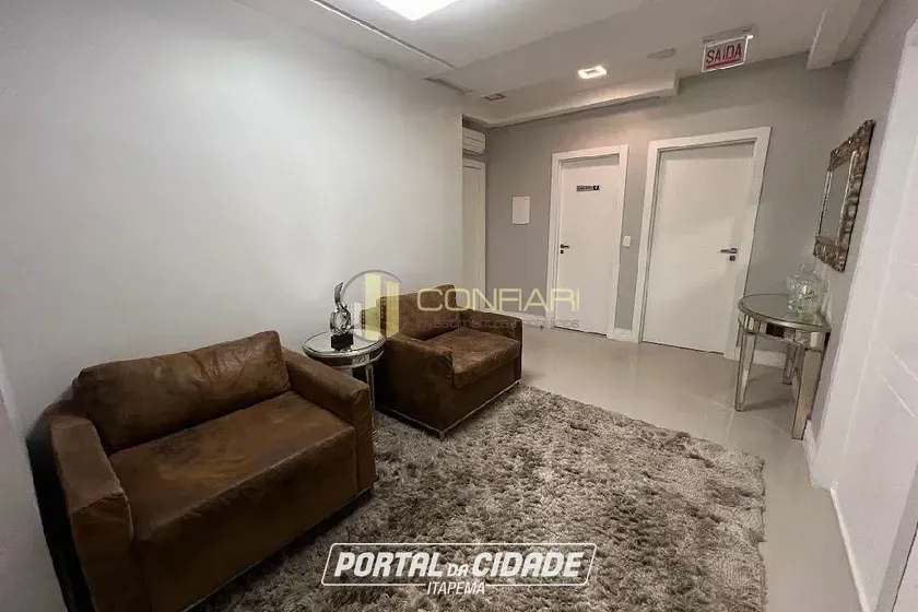 Sala Comercial para alugar - 200m&sup2; - Meia Praia